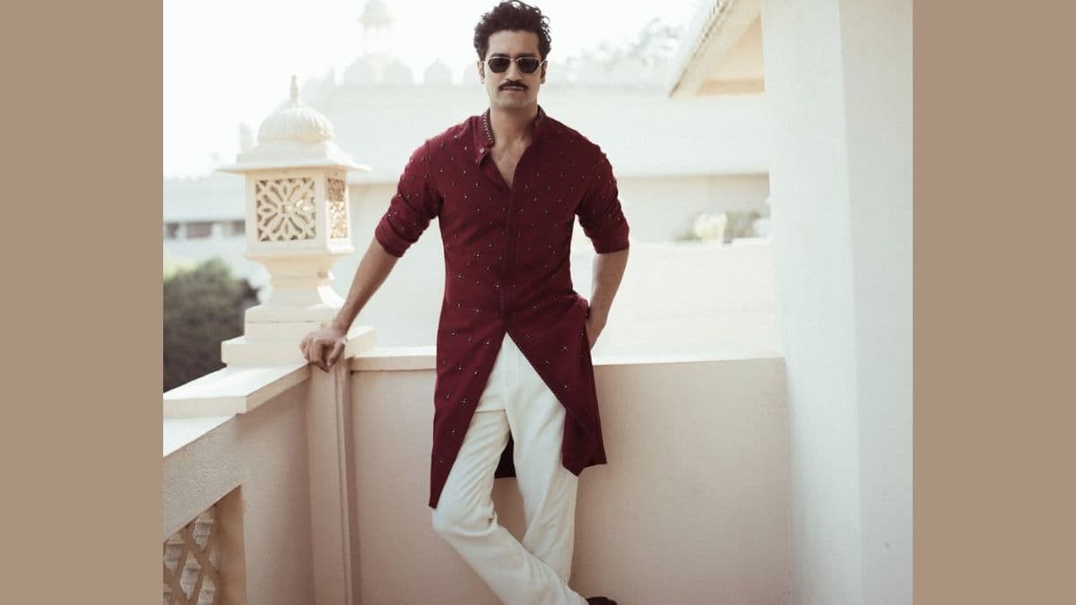 Vicky Kaushal in Guru Dutt Biopic: गुरु दत्त यांच्या बायोपिकमध्ये विकी कौशलची एन्ट्री, फिल्मफेअरच्या हवाल्याने माहिती समोर