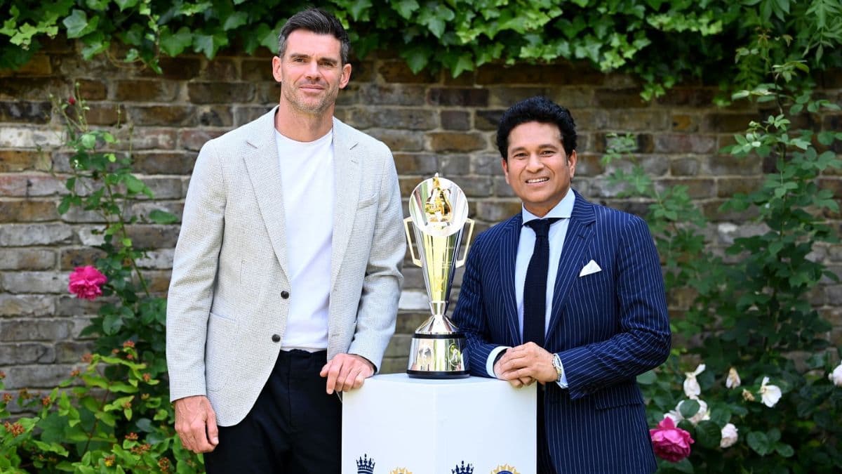 Sachin Tendulkar आणि James Anderson यांच्या हस्ते 'अँडरसन-तेंडुलकर ट्रॉफी'चे अनावरण, भारत-इंग्लंड टेस्ट मालिकेपूर्वी पाहा खास क्षणांचे फोटो!