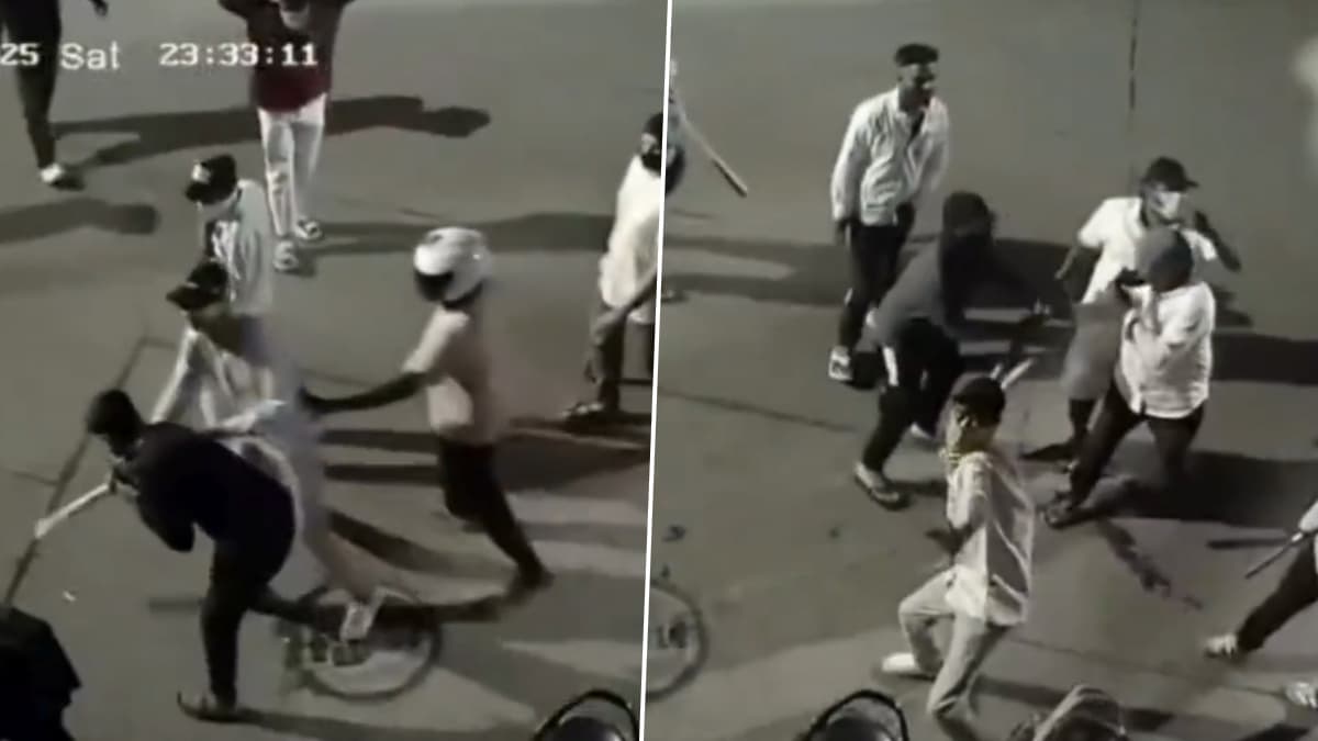 Matunga Shocking: मुंबईतील माटुंगा येथे चौघांवर तलवार, चाकू आणि काठ्यांनी हल्ला; आरोपींविरोधात गुन्हा दाखल, (Watch Video)