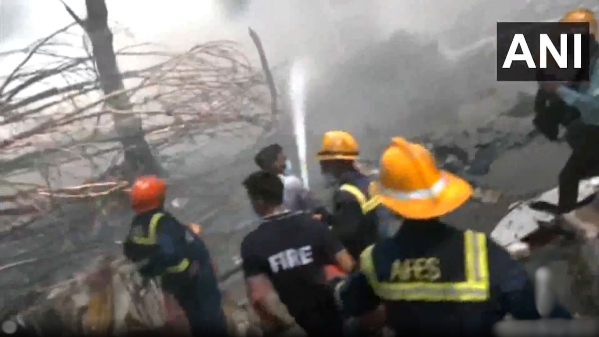 Ahmedabad Plane Crash: अहमदाबाद विमान अपघातस्थळी मृत्युमुखी पडलेल्या 33 नागरिकांच्या कुटुंबियांना टाटा समूहाकडून 1 कोटी रुपयांची भरपाई जाहीर
