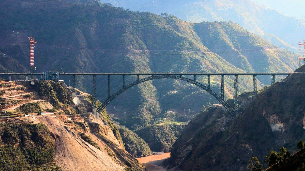 Chenab Rail Bridge: पंतप्रधान नरेंद्र मोदी जम्मूमध्ये 6 जून रोजी करणार जगातील सर्वात उंच असलेल्या चिनाब रेल्वे पुलाचे उद्घाटन; जाणून घ्या वैशिष्ट्ये