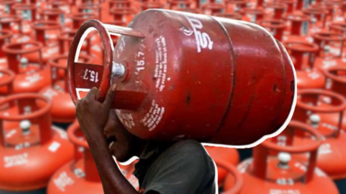 LPG Gas Tanker Overturned: मुंबई गोवा महामार्गावर एलपीजी गॅस टँकर उलटून वायुगळती; घरे, अंब्याच्या बागेला आग, जीवितहानी नाही
