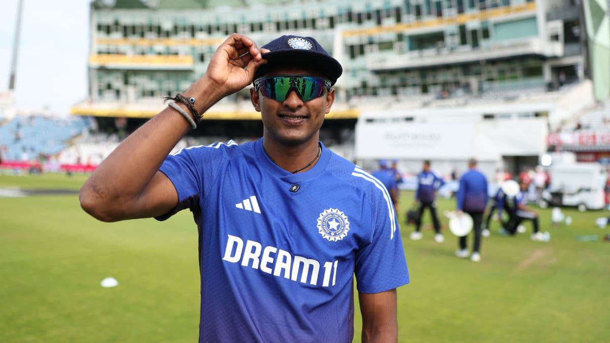 IND vs ENG 1st Test 2025: इंग्लंडविरुद्ध साई सुदर्शनने केले कसोटी पदार्पण, चेतेश्वर पुजाराने दिली भारतीय कॅप