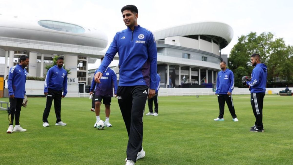Team India Sweats Out In Training: इंग्लंडविरुद्धच्या कसोटी मालिकेपूर्वी शुभमन गिलच्या नेतृत्वाखाली टीम इंडियाने गाळला घाम, पाहा व्हिडिओ
