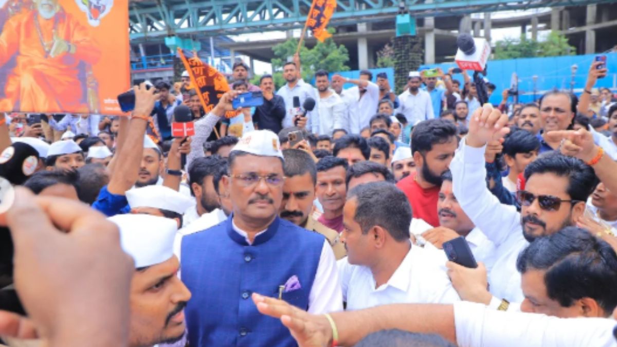 Mira Bhayandar MNS Morcha: मीरा भाईंदर मधील मराठी अस्मितेच्या मोर्च्यात मंत्री प्रताप सरनाईक पोहचताच 'गो बॅक..' च्या घोषणा; बाटली देखील भिरकवली