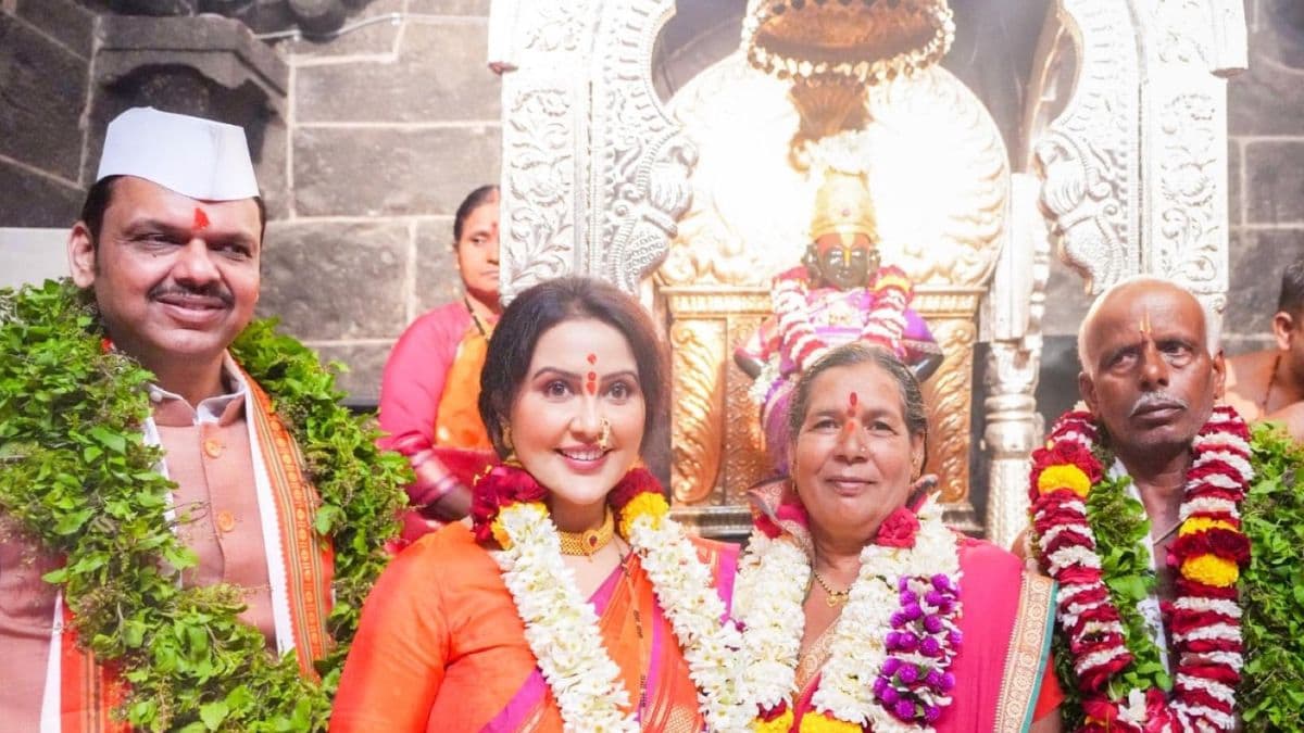 Ashadhi Ekadashi 2025: मुख्यमंत्री देवेंद्र फडणवीस यांची पंढरपूरात विठ्ठल चरणी सपत्नीक महापूजा