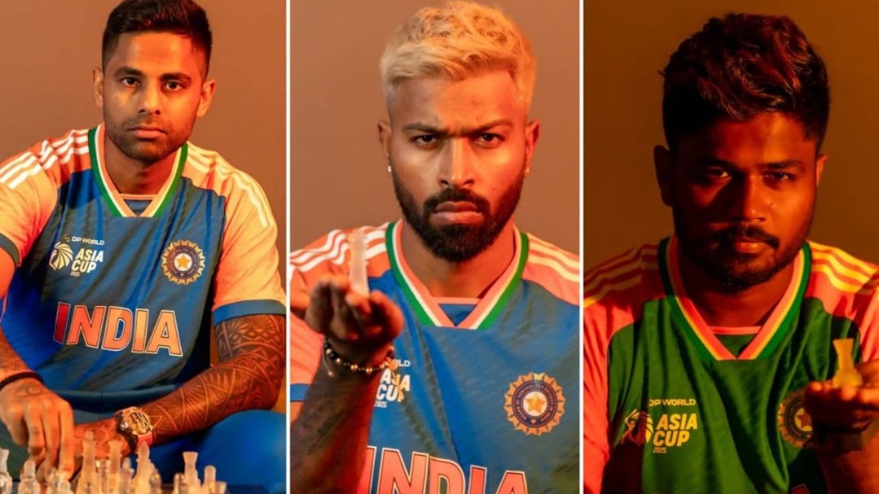 Asia Cup 2025 च्या आधी Team India ने नवीन जर्सी केली लॉन्च, चाहत्यांसाठी दिला खास संदेश! Video