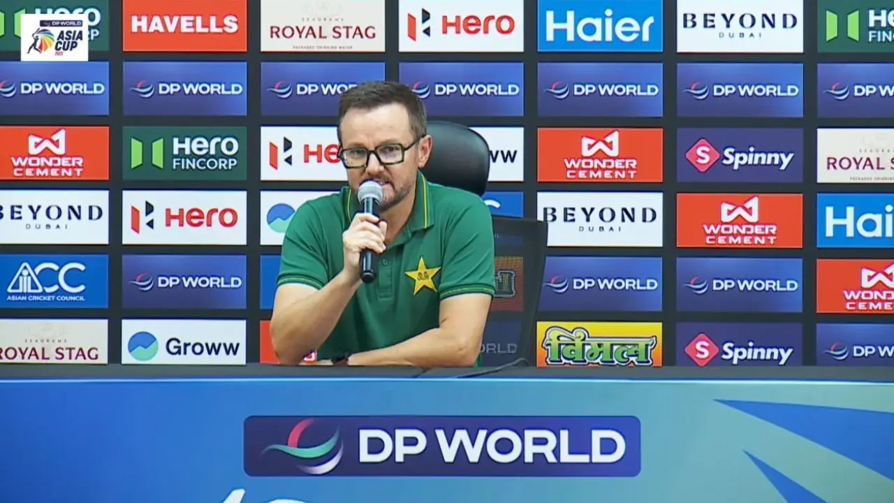 IND vs PAK: पाकिस्तानचा कोच म्हणाला, 'हा' गोलंदाज जगातील सर्वोत्तम; भारत-पाकिस्तान सामन्याआधी दिले मोठे संकेत