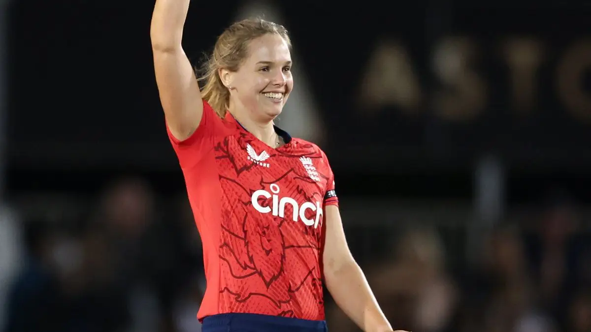 Freya Davies Retairment: वकील होण्यासाठी क्रिकेटला रामराम; इंग्लंडची महिला क्रिकेटर फ्रेया डेव्हिसचा २९ व्या वर्षीच संन्यास