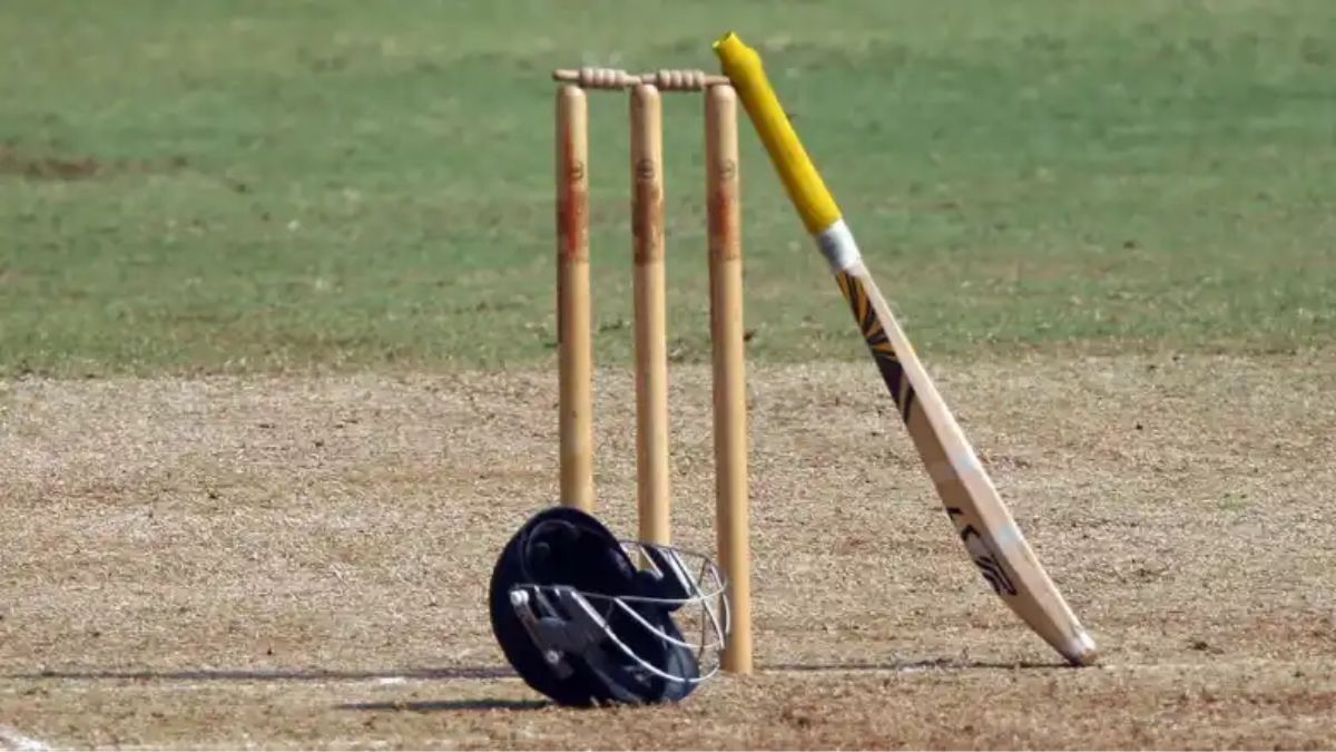 Cricketer Died Heart Attack: क्रिकेट सामन्यात हादरवणारी घटना; हृदयविकाराने गोलंदाजाचा अचानक मृत्यू, मैदानावर शोकाचे वातावरण