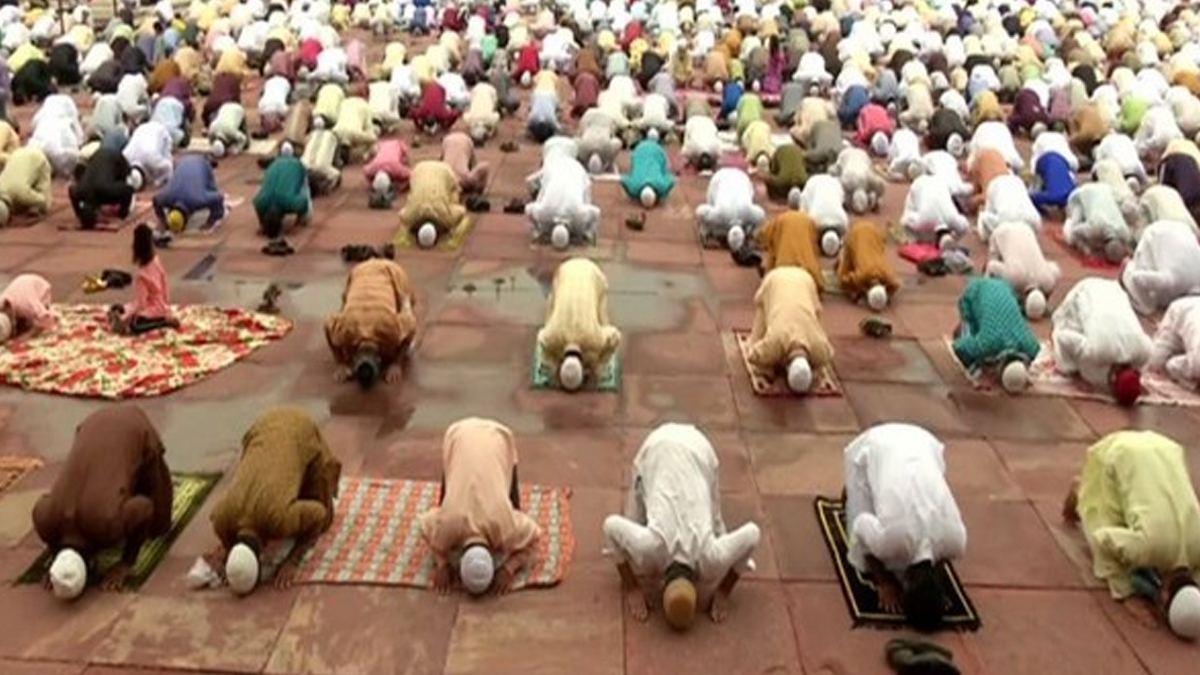 Eid Namaz Time Maharashtra: मुंबई, पुणे आणि नाशिकमधील ईदच्या नमाजची वेळ जाणून घ्या