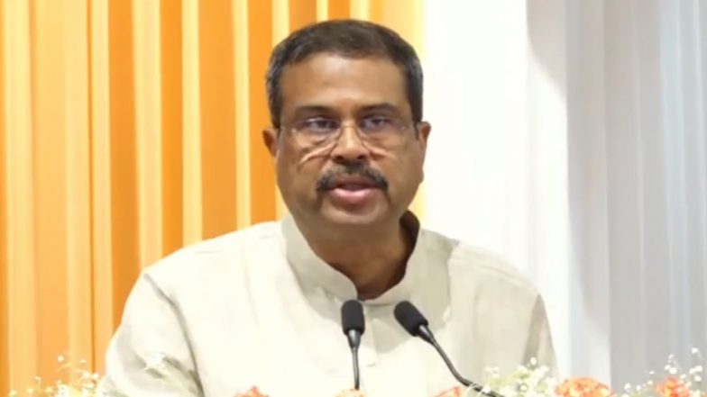 Union Education Minister Dharmendra Pradhan यांनी अखेर दिला राजीनामा; Cockroach Janata Party आंदोलनाचा मोठा विजय