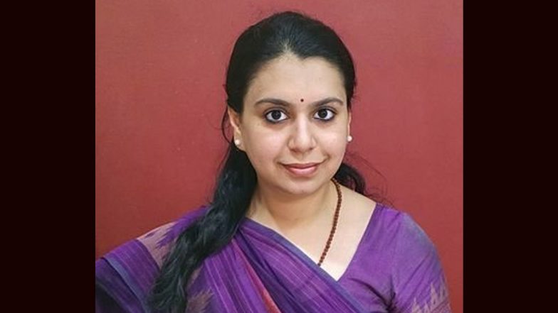 Divya Mittal quits IAS IIT-IIM पदवीधर, लंडनची नोकरी सोडून IAS झालेल्या दिव्या मित्तल यांचा 13 वर्षांच्या प्रशासकीय सेवेला अलविदा