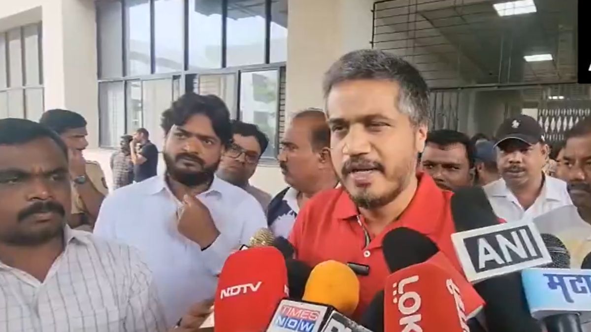 रोहित पवार यांच्या पीए ची 12 वर्षीय मुलीचा संशयास्पद मृत्यू; घराजवळ आढळला मृतदेह