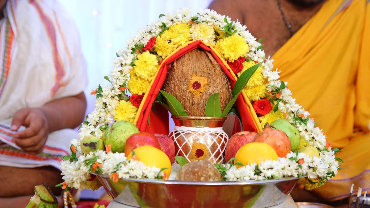 श्रावणात सत्यनारायण पूजेला विशेष महत्त्व का? जाणून घ्या धार्मिक महत्त्व आणि परंपरा