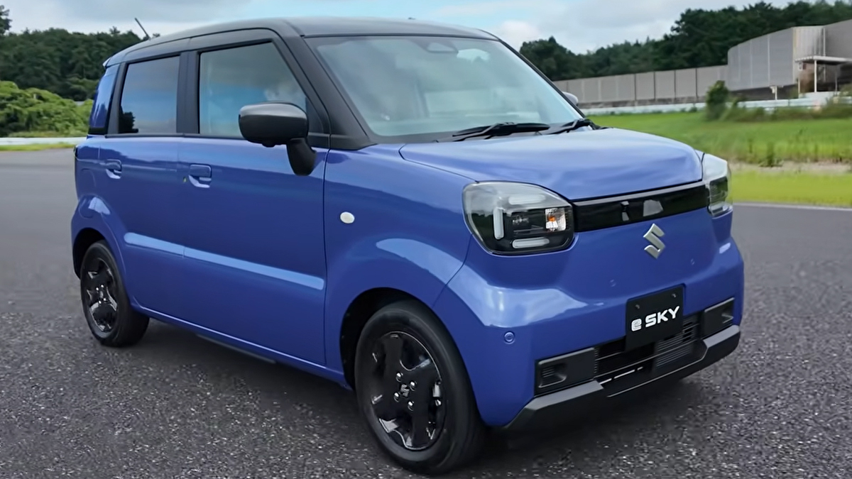 छोटा पॅक, बडा धमाका! सुझुकीची इलेक्ट्रिक 'e Sky' Kei Car आली समोर; 310km ची रेंज, पाहा जबरदस्त Photos आणि Video