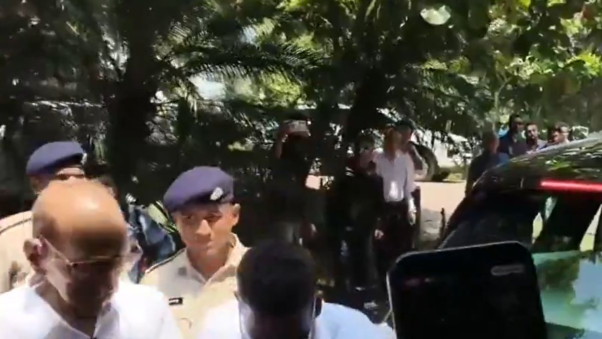 Nana Patekar Dies: ज्येष्ठ अभिनेते नाना पाटेकर यांच्या पार्थिव दर्शनासाठी शरद पवार गोवा मेडिकल कॉलेजमध्ये पोहोचले