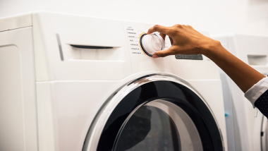 एसी, फ्रिज, वॉशिंग मशीन यांसारख्या इलेक्ट्रोनिक वस्तूंची काळजी कशी घ्यावी ?