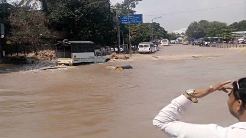 मुठा कालव्याला भगदाड; पुण्यात पाणीच पाणी