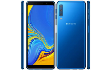 Samsung Galaxy A7 : 3 रिअर कॅमेरा असलेला स्मार्टफोन भारतात लॉन्च