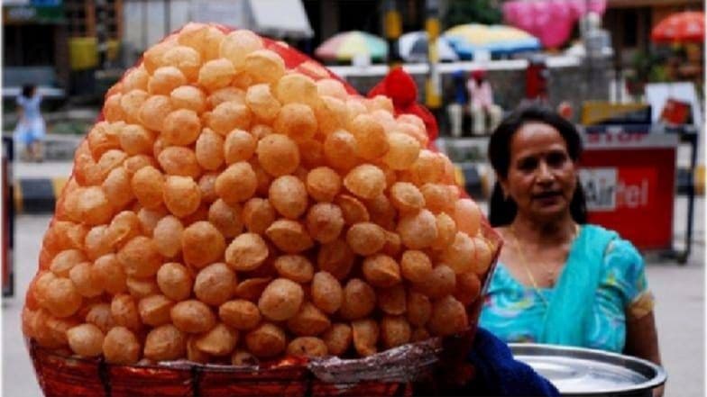 लुधियानाच्या लखपती भजीवाल्यापेक्षाही श्रीमंत आहे पटियालाचा 'हा' भेळवाला ; इतकी आहे संपत्ती लुधियानाच्या लखपती भजीवाल्यापेक्षाही श्रीमंत आहे पटियालाचा 'हा' भेळवाला ; इतकी आहे संपत्ती