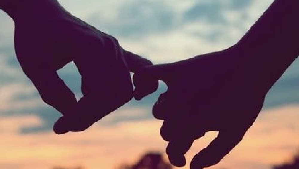 अविवाहित जोडप्यांनी हॉटेलच्या खोलीत एकत्र राहणे अपराध नाही-मद्रास हायकोर्ट अविवाहित जोडप्यांनी हॉटेलच्या खोलीत एकत्र राहणे अपराध नाही-मद्रास हायकोर्ट