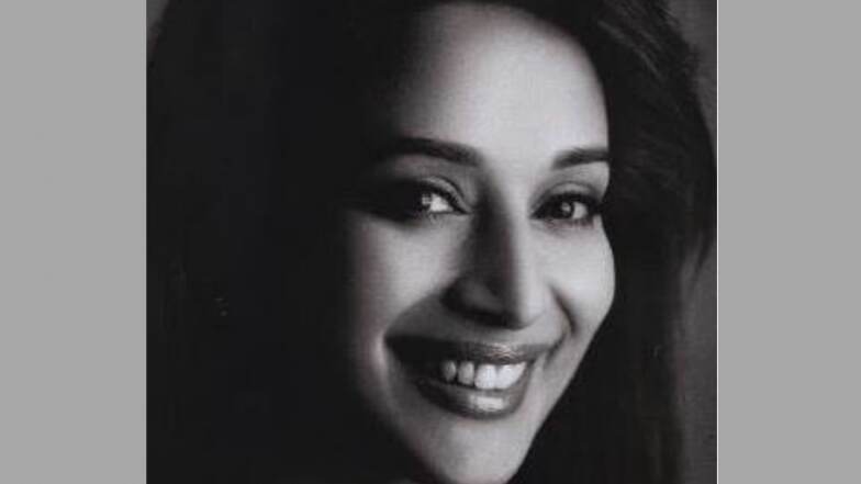 Happy Birthday Madhuri Dixit: अशी घडली माधुरी! धक धक गर्लच्या बॉलिवूड प्रवासाचा फ्लॅशबॅक Happy Birthday Madhuri Dixit: अशी घडली माधुरी! धक धक गर्लच्या बॉलिवूड प्रवासाचा फ्लॅशबॅक