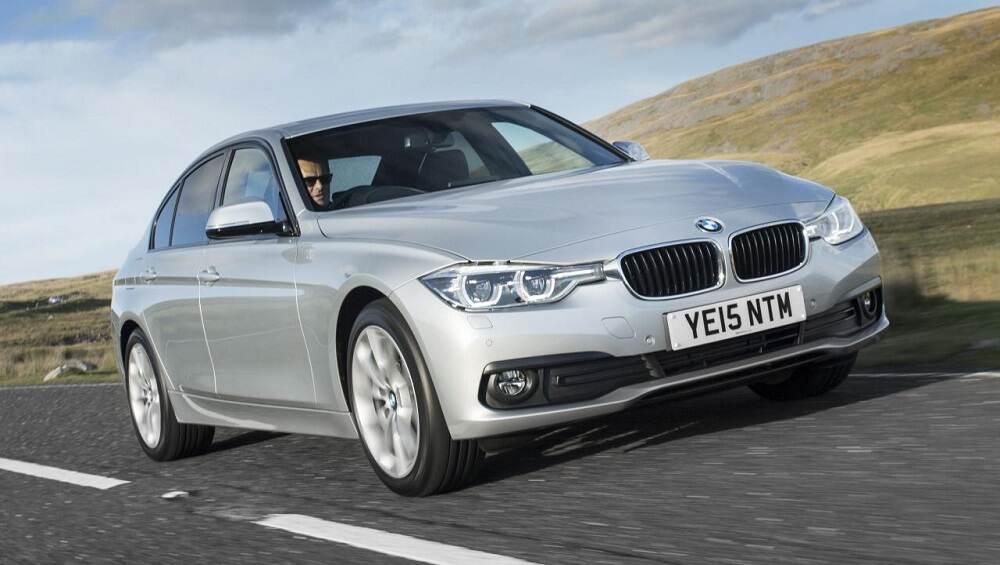 आता BMW खरेदीचे स्वप्न सत्यात उतरणार; सीरिज-3 गाड्यांवर तब्बल 8 लाखांची सूट आता BMW खरेदीचे स्वप्न सत्यात उतरणार; सीरिज-3 गाड्यांवर तब्बल 8 लाखांची सूट