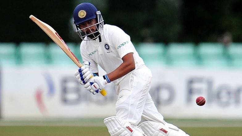 India vs West Indies राजकोट कसोटी: मुंबईच्या पृथ्वी शॉने पदार्पणातच ठोकले शतक India vs West Indies राजकोट कसोटी: मुंबईच्या पृथ्वी शॉने पदार्पणातच ठोकले शतक