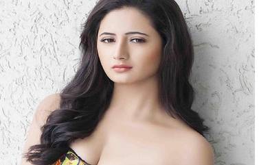 Rashami Desai Hot Photos: अभिनेत्री रश्मी देसाईचे Bold फोटो व्हायरल, पाहा तिचा मादक अंदाज