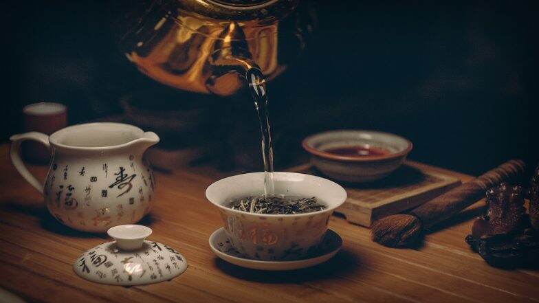 थंडीत Clove Tea प्या, आजारपण दूर पळवा! थंडीत Clove Tea प्या, आजारपण दूर पळवा!
