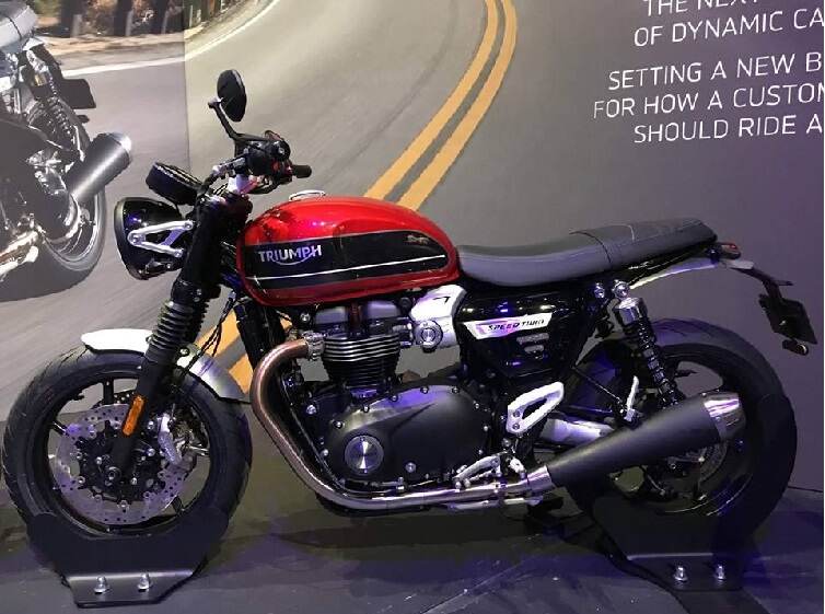 2019 Triumph Speed Twin बाईकचे फोटो सोशल मीडियावर व्हायरल 2019 Triumph Speed Twin बाईकचे फोटो सोशल मीडियावर व्हायरल
