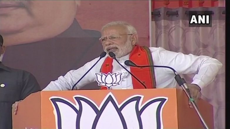 जे स्वत: जामीनावर फिरत आहेत, ते मोदींना प्रामाणिकपणाचे प्रणाणपत्र काय देणार?; नरेंद्र मोदींचे राहुल-सोनिया गांधींवर टीकास्त्र
