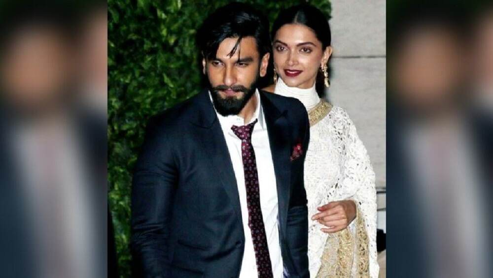 Deepika-Ranveer Wedding: दीपिका-रणवीरच्या लग्नाच्या फोटोजची प्रतिक्षा; मीम्स व्हायरल Deepika-Ranveer Wedding: दीपिका-रणवीरच्या लग्नाच्या फोटोजची प्रतिक्षा; मीम्स व्हायरल