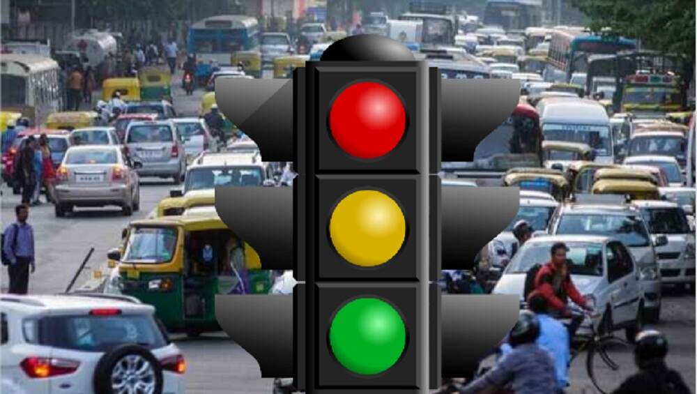 सावधान! वाहतुकीचे नियम मोडल्यास चालकाचा परवाना तीन महिन्यांसाठी रद्द सावधान! वाहतुकीचे नियम मोडल्यास चालकाचा परवाना तीन महिन्यांसाठी रद्द