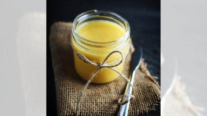 चेहऱ्याच्या नितळ स्किनसाठी उपयुक्त Ghee, जाणून घ्या फायदे चेहऱ्याच्या नितळ स्किनसाठी उपयुक्त Ghee, जाणून घ्या फायदे