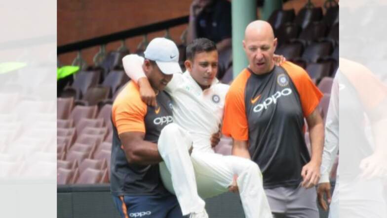 India VS Australia Test Series: पृथ्वी शॉ ला दुखापत; कसोटी मालिकेपूर्वीच भारताला धक्का India VS Australia Test Series: पृथ्वी शॉ ला दुखापत; कसोटी मालिकेपूर्वीच भारताला धक्का