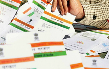 Aadhaar Card शी लिंक असलेला मोबाईल नंबर आणि ईमेल आयडी विसरलात? या सोप्या स्टेप्सने करा Verify