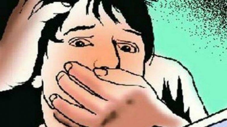 Mumbai Shocker: चेंबूर मध्ये बापावर त्यांच्याच घरात अल्पवयीन लेकीवर विनयभंगाच्या आरोपाखाली  FIR दाखल