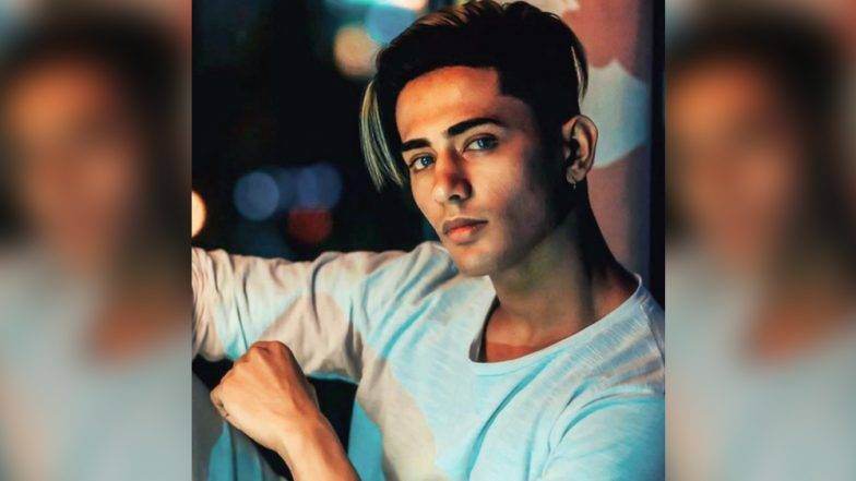 लोकप्रिय युट्यूबर Dansih Zehen चा रोड अपघातात मृत्यू; विकास गुप्ताने शेअर केली भावनिक पोस्ट लोकप्रिय युट्यूबर Dansih Zehen चा रोड अपघातात मृत्यू; विकास गुप्ताने शेअर केली भावनिक पोस्ट