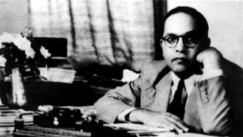 Dr. Ambedkar Mahaparinirvan Din 2018 : डॉ. आंबेडकरांच्या कार्याचा गौरव करणारी लोकप्रिय भीमगीतं Dr. Ambedkar Mahaparinirvan Din 2018 : डॉ. आंबेडकरांच्या कार्याचा गौरव करणारी लोकप्रिय भीमगीतं
