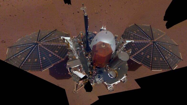 NASA ने शेअर केला Mars वरील पहिला सेल्फी, फोटो पाहिलात का? NASA ने शेअर केला Mars वरील पहिला सेल्फी, फोटो पाहिलात का?
