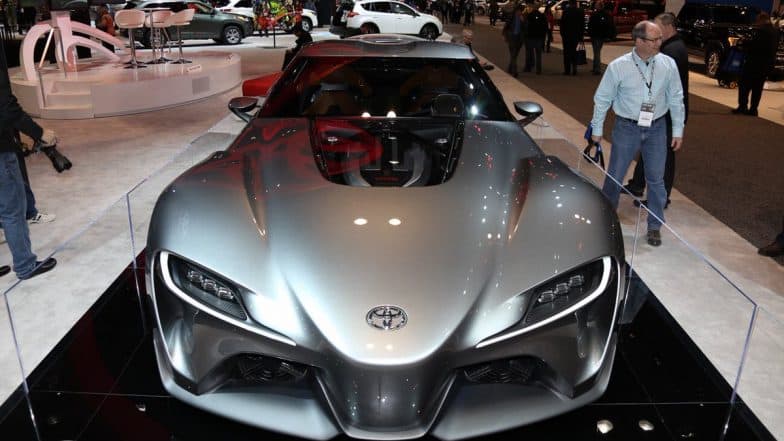 Toyota Supra या कारचा फर्स्ट लूक तुम्ही पाहिलात का? Toyota Supra या कारचा फर्स्ट लूक तुम्ही पाहिलात का?