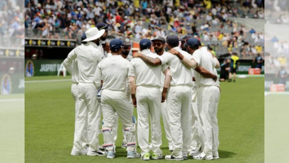India vs Australia 3rd Test : मेलबर्न टेस्ट मॅचसाठी 11 खेळाडूंसह भारतीय संघाची घोषणा, Mayank Agarwal चा संघात समावेश India vs Australia 3rd Test : मेलबर्न टेस्ट मॅचसाठी 11 खेळाडूंसह भारतीय संघाची घोषणा, Mayank Agarwal चा संघात समावेश