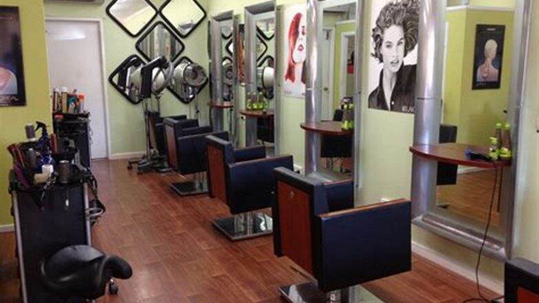 Beauty salon: येत्या नवं वर्षात ब्यूटी पार्लरचा खर्च 25 टक्क्यांनी वाढणार Beauty salon: येत्या नवं वर्षात ब्यूटी पार्लरचा खर्च 25 टक्क्यांनी वाढणार