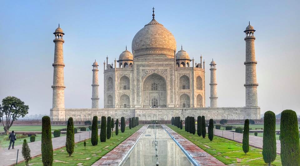 Monuments to Open From July 6: केंद्र सरकारचा मोठा निर्णय; ताज महाल, लाल किल्लासह देशातील स्मारके 6 जुलै पासून पर्यटकांसाठी सुरु Monuments to Open From July 6: केंद्र सरकारचा मोठा निर्णय; ताज महाल, लाल किल्लासह देशातील स्मारके 6 जुलै पासून पर्यटकांसाठी सुरु