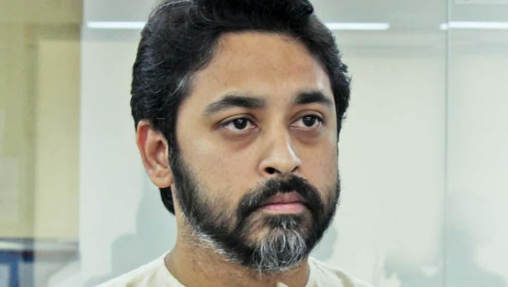 '...तेच ठाकरे तुमच्यावर थुंकले' निलेश राणे यांच्याकडून रामदास कदम यांच्यावर घणाघाती टीका '...तेच ठाकरे तुमच्यावर थुंकले' निलेश राणे यांच्याकडून रामदास कदम यांच्यावर घणाघाती टीका