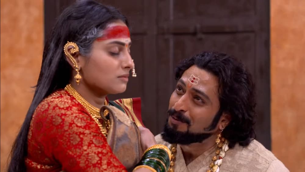 Swarajyarakshak Sambhaji: रायगडाचे वैभव गेले; पुतळाबाईंच्या सती जाण्याने स्वराज्यावर दुःखाची छाया Swarajyarakshak Sambhaji: रायगडाचे वैभव गेले; पुतळाबाईंच्या सती जाण्याने स्वराज्यावर दुःखाची छाया