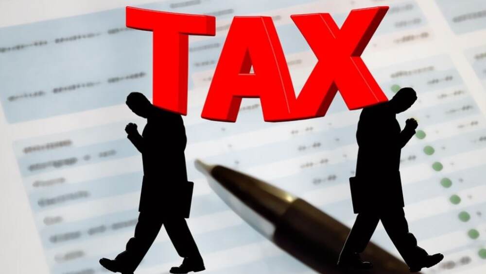 नोकरदार लोकांसाठी या आहेत '6' Tax Saving Investments,इन्कम टॅक्स वाचवायला होईल मदत नोकरदार लोकांसाठी या आहेत '6' Tax Saving Investments,इन्कम टॅक्स वाचवायला होईल मदत