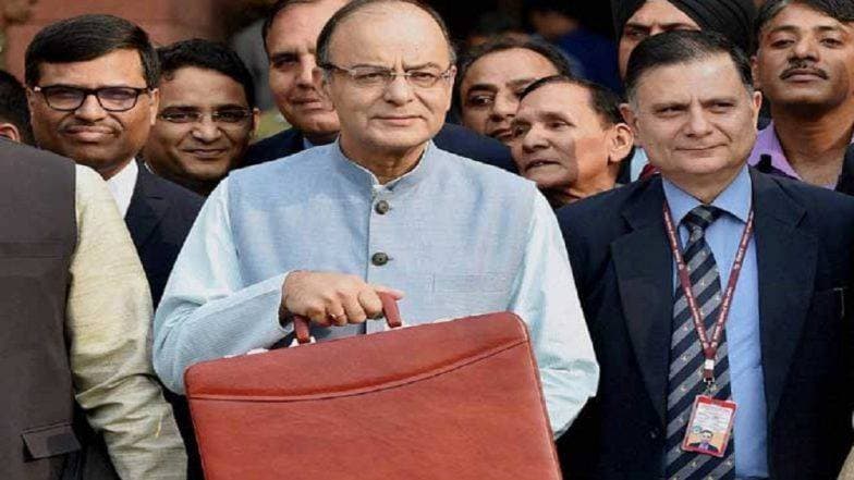 Union Budget 2019: भारताचा अर्थसंकल्प सादर करण्यापूर्वी तो लाल रंगाच्या लेदर बॅग मधूनच आणण्यामागे आहे 159 वर्ष जूनी कहाणी, कशी सुरू झाली ही प्रथा? Union Budget 2019: भारताचा अर्थसंकल्प सादर करण्यापूर्वी तो लाल रंगाच्या लेदर बॅग मधूनच आणण्यामागे आहे 159 वर्ष जूनी कहाणी, कशी सुरू झाली ही प्रथा?